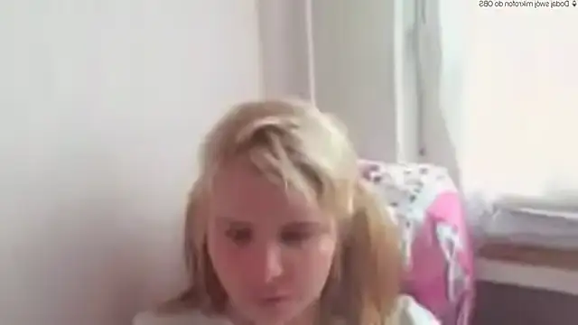Snapshot of HornyElena chatting on May 2026 12:10:01 PM HornyElena online show from May 2026 12:10:01 PM