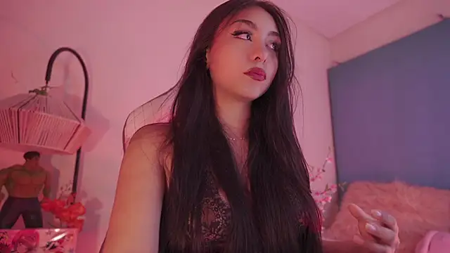 ivette k online show from November 2025 04:22:01 AM