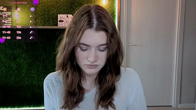 eshleeygreen online show from April 2026 02:21:01 PM