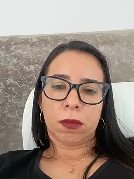 Vicky ro online show from November 2025 06:07:02 PM