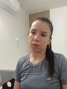 Vicky ro online show from November 2025 11:32:01 PM