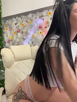 Candy T33n online show from December 2025 04:38:01 PM