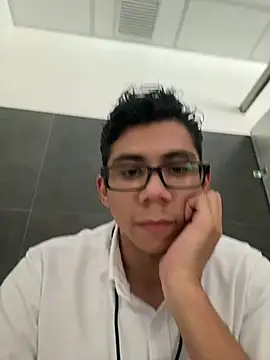 Snapshot of Susana_sissy chatting on November 2025 09:48:02 PM Susana sissy online show from November 2025 09:48:02 PM