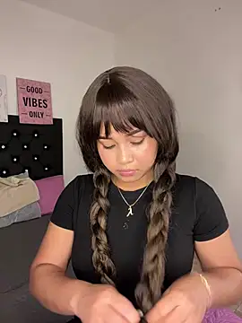 LoliitaBennett online show from January 2026 01:07:02 AM