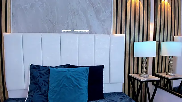 Carlotta de velour online show from November 2025 01:05:02 AM