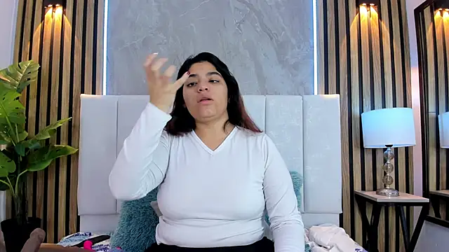 Carlotta de velour online show from January 2026 02:35:02 AM