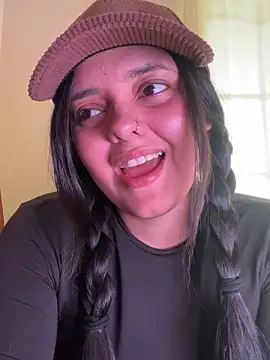 Snapshot of candicewest_ chatting on April 2026 06:10:02 PM candicewest online show from April 2026 06:10:02 PM