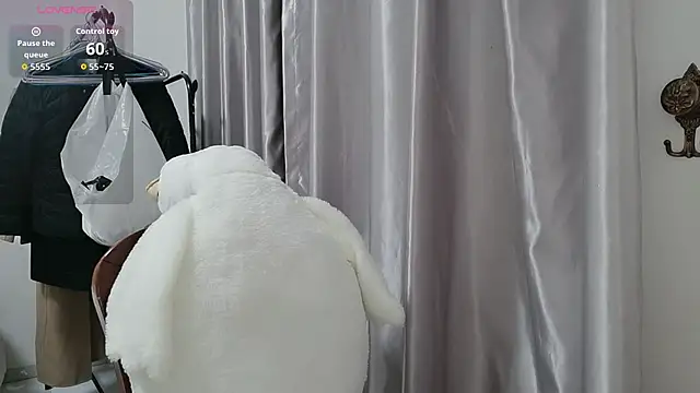 Wanwan61 online show from November 2025 12:52:01 PM