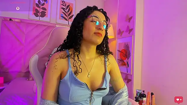 DemiJones  online show from December 2025 04:54:01 AM