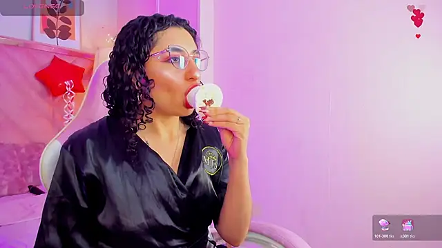 DemiJones  online show from February 2026 04:42:02 AM