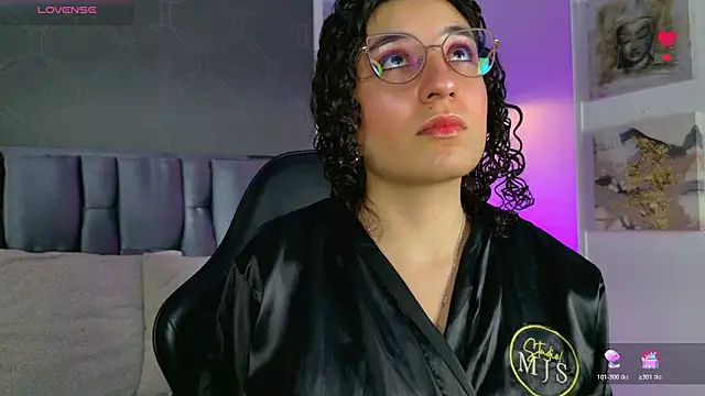 DemiJones  online show from February 2026 05:08:01 AM