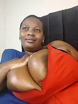 Snapshot of Miss-Berries chatting on July 2026 02:59:02 AM Miss-Berries online show from July 2026 02:59:02 AM