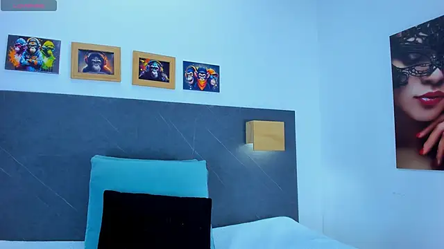 Andhrea Vale online show from March 2026 12:27:01 PM