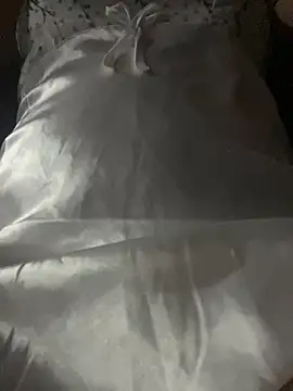  vaiolet owo online show from November 2025 05:07:01 AM