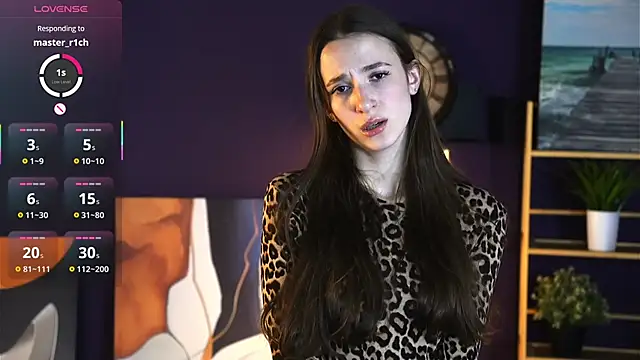 Snapshot of LavandaFobes chatting on November 2025 04:23:02 AM LavandaFobes online show from November 2025 04:23:02 AM