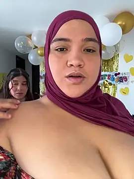 sweetmuslim01 online show from April 2026 05:10:02 PM