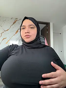 sweetmuslim01 online show from June 2026 08:26:02 PM