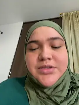 sweetmuslim01 online show from July 2026 10:34:01 PM