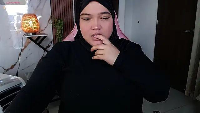 sweetmuslim01 online show from July 2026 09:39:01 PM