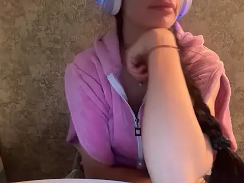 Angelinaa19 online show from January 2026 07:28:02 PM