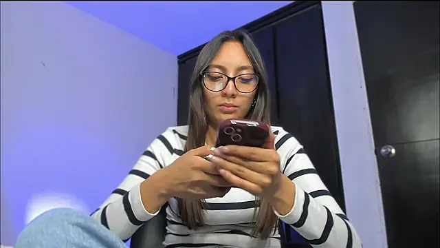 LilyGarcia online show from November 2025 02:23:02 AM