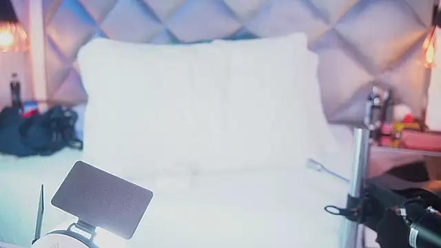 crystal gilton online show from April 2026 07:04:02 PM