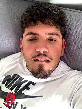 Snapshot of Bbbtro chatting on November 2025 01:00:01 PM Bbbtro online show from November 2025 01:00:01 PM