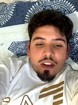 Snapshot of Bbbtro chatting on November 2025 09:26:02 PM Bbbtro online show from November 2025 09:26:02 PM