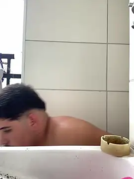 Snapshot of Bbbtro chatting on February 2026 06:29:02 PM Bbbtro online show from February 2026 06:29:02 PM