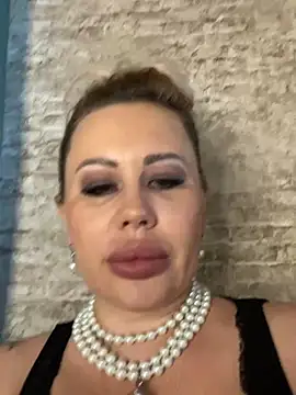 MonnyStef online show from July 2026 03:03:01 PM