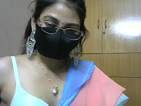 Snapshot of Fairy_Pie chatting on May 2026 06:37:01 PM Fairy Pie online show from May 2026 06:37:01 PM