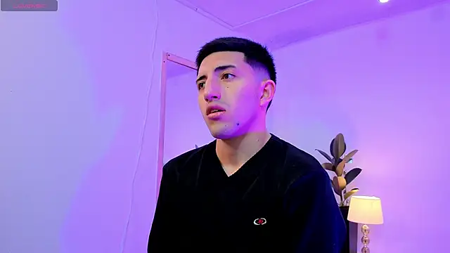 Un Sluttyy online show from January 2026 11:48:01 AM