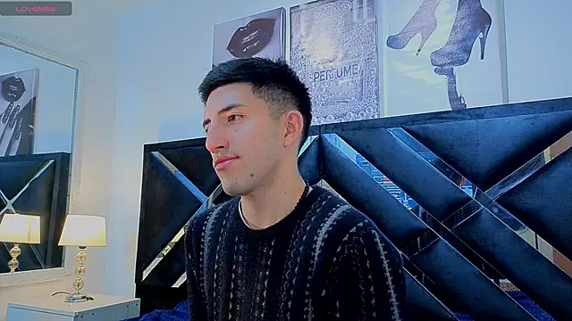 Un Sluttyy online show from April 2026 11:27:01 AM