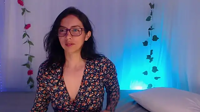 Belladonna lips online show from June 2026 03:39:02 AM