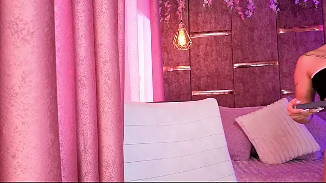 AuroraLanee  online show from November 2025 07:25:01 PM