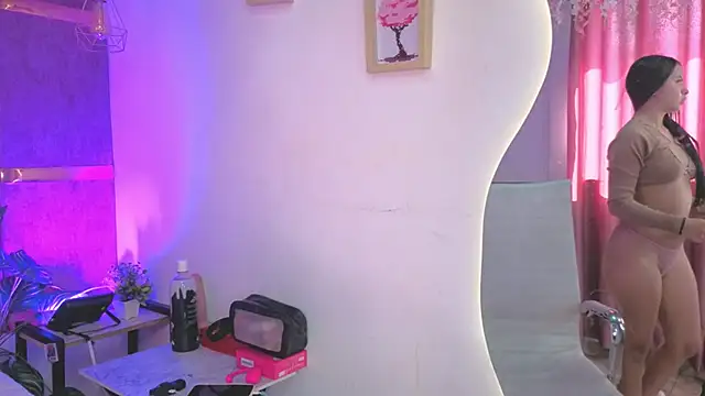 AuroraLanee  online show from December 2025 07:42:02 PM