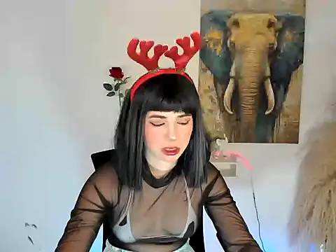 Hollysquirtx online show from November 2025 01:43:01 PM