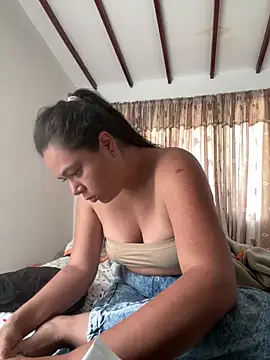 LorieFerrer online show from May 2026 03:19:01 PM