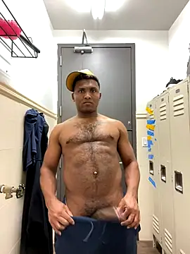 Snapshot of Eldeentt chatting on November 2025 06:17:01 PM Eldeentt online show from November 2025 06:17:01 PM