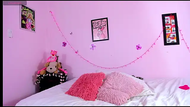 Snapshot of sofia_cum7 chatting on November 2025 07:34:02 PM sofia cum7 online show from November 2025 07:34:02 PM