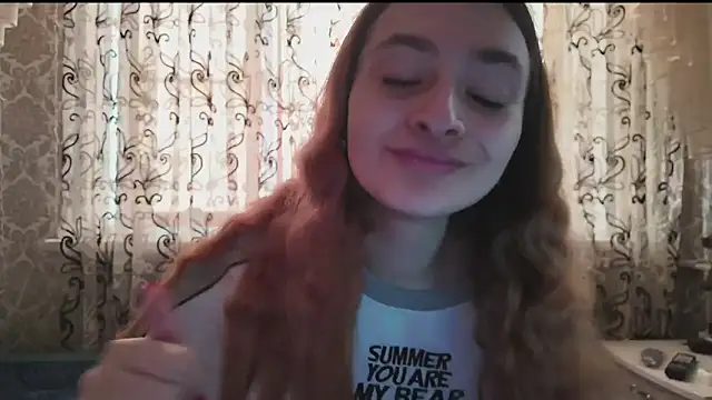Snapshot of SweetLiaison chatting on March 2026 05:46:01 AM SweetLiaison online show from March 2026 05:46:01 AM