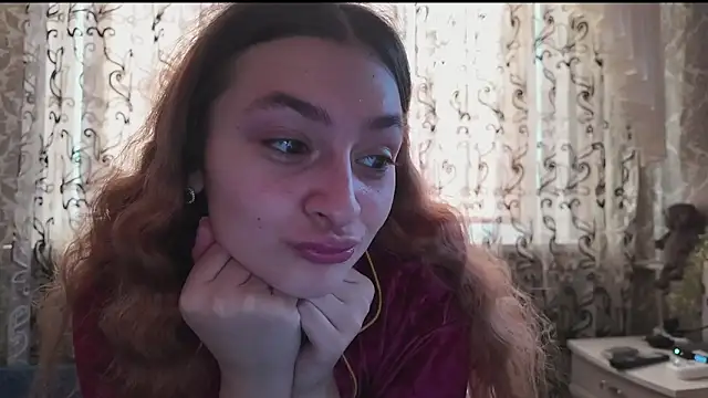 Snapshot of SweetLiaison chatting on March 2026 07:01:01 AM SweetLiaison online show from March 2026 07:01:01 AM