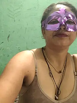 Snapshot of Piya_Bakshi chatting on May 2026 08:00:01 AM Piya Bakshi online show from May 2026 08:00:01 AM