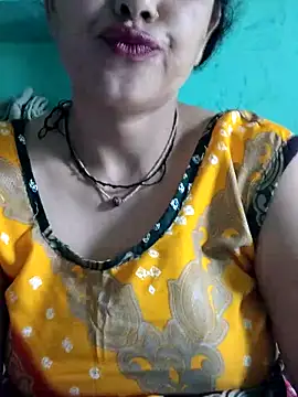 Snapshot of Piya_Bakshi chatting on May 2026 05:36:02 AM Piya Bakshi online show from May 2026 05:36:02 AM
