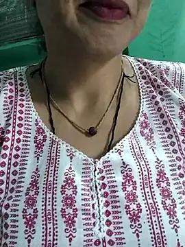 Snapshot of Piya_Bakshi chatting on May 2026 05:16:02 AM Piya Bakshi online show from May 2026 05:16:02 AM