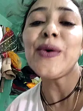 Snapshot of Piya_Bakshi chatting on May 2026 07:15:02 AM Piya Bakshi online show from May 2026 07:15:02 AM