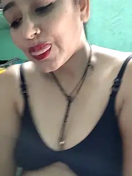Snapshot of Piya_Bakshi chatting on June 2026 07:01:02 AM Piya Bakshi online show from June 2026 07:01:02 AM