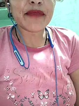Snapshot of Piya_Bakshi chatting on June 2026 04:05:01 PM Piya Bakshi online show from June 2026 04:05:01 PM