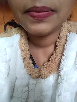 Sexy Divya   online show from December 2025 05:47:01 AM