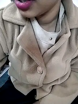 Sexy Divya   online show from December 2025 05:58:01 AM